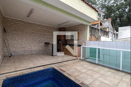 Casa à venda com 260m², 3 quartos e 2 vagasárea com piscina e churrasqueira