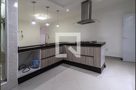 Casa à venda com 260m², 3 quartos e 2 vagascozinha