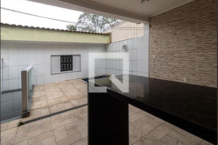 Casa à venda com 260m², 3 quartos e 2 vagasárea com piscina e churrasqueira