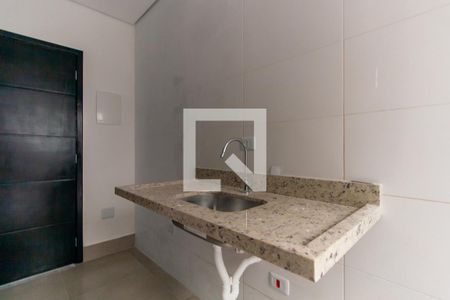 Cozinha de apartamento à venda com 2 quartos, 50m² em Vila Ivone, São Paulo