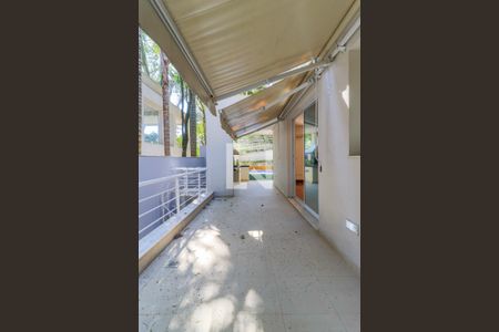 Casa à venda com 608m², 6 quartos e 6 vagasChurrasqueira