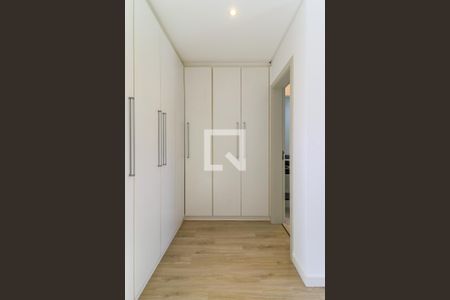 Casa à venda com 608m², 6 quartos e 6 vagasCloset da Suíte 3