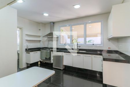 Casa à venda com 608m², 6 quartos e 6 vagasCozinha