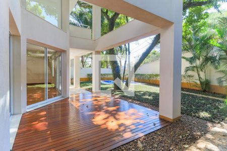 Casa à venda com 608m², 6 quartos e 6 vagasÁrea Externa/Piscina