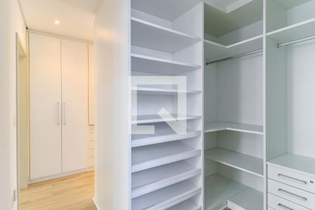 Casa à venda com 608m², 6 quartos e 6 vagasCloset 1 da Suíte 1