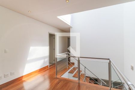 Casa à venda com 608m², 6 quartos e 6 vagasHall Suítes