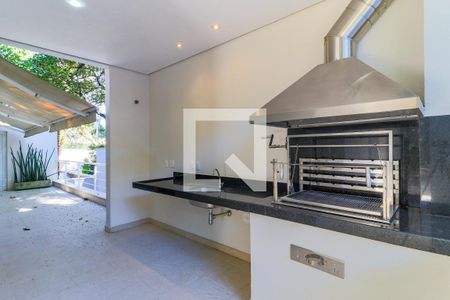 Casa à venda com 608m², 6 quartos e 6 vagasChurrasqueira