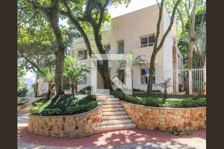 Casa à venda com 608m², 6 quartos e 6 vagasFachada da Casa