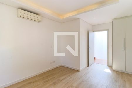 Casa à venda com 608m², 6 quartos e 6 vagasSuíte 3