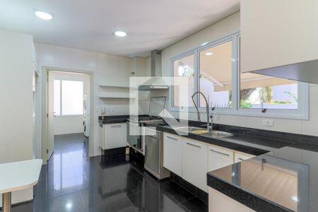 Casa à venda com 608m², 6 quartos e 6 vagasCozinha