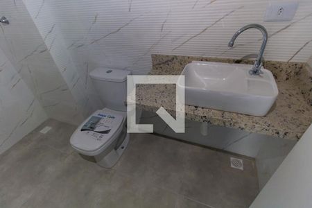 Apartamento para alugar com 46m², 2 quartos e sem vagaBanheiro
