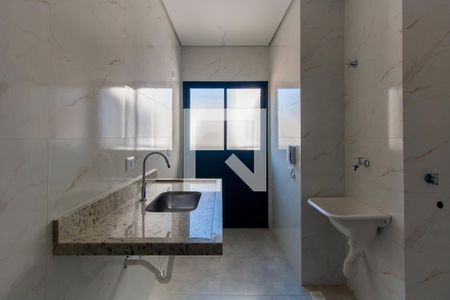 Cozinha de apartamento à venda com 2 quartos, 46m² em Vila Ivone, São Paulo