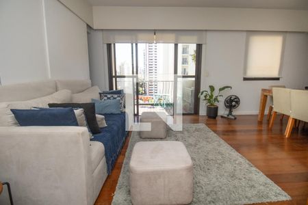 Sala, panorâmica  de apartamento à venda com 4 quartos, 127m² em Indianópolis, São Paulo