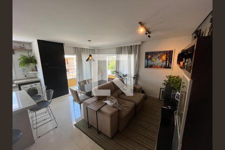 Sala  de apartamento para alugar com 2 quartos, 87m² em Campeche, Florianópolis