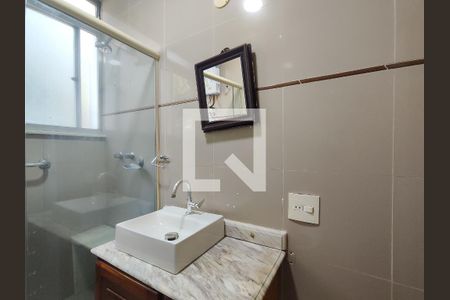 Apartamento à venda com 42m², 2 quartos e 1 vaga Apartamento à venda com 42m², 2 quartos e 1 vagaBanheiro Corredor