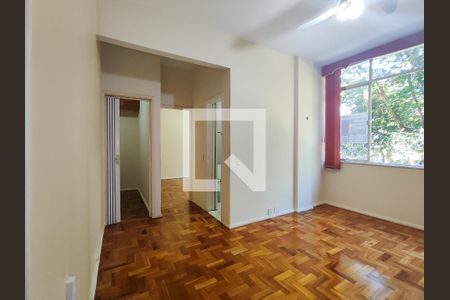 Sala de apartamento à venda com 2 quartos, 42m² em Grajaú, Rio de Janeiro