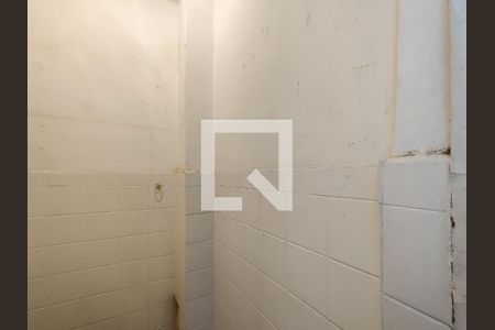 Apartamento à venda com 42m², 2 quartos e 1 vaga Apartamento à venda com 42m², 2 quartos e 1 vagaBanheiro de serviço
