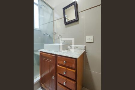 Apartamento à venda com 42m², 2 quartos e 1 vaga Apartamento à venda com 42m², 2 quartos e 1 vagaBanheiro Corredor