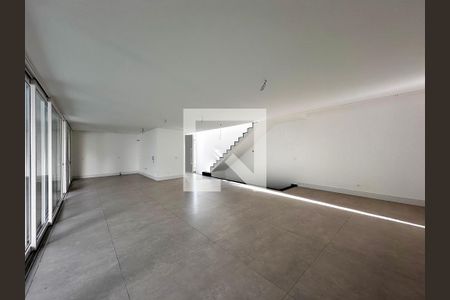 Sala de casa de condomínio à venda com 4 quartos, 450m² em Campo Belo, São Paulo