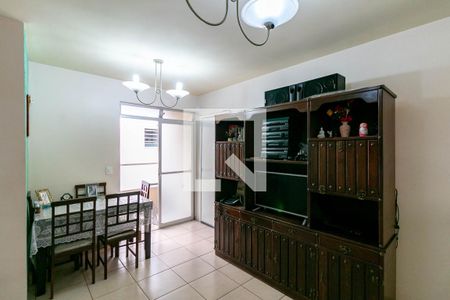Sala de apartamento à venda com 3 quartos, 63m² em Santa Efigênia, Belo Horizonte