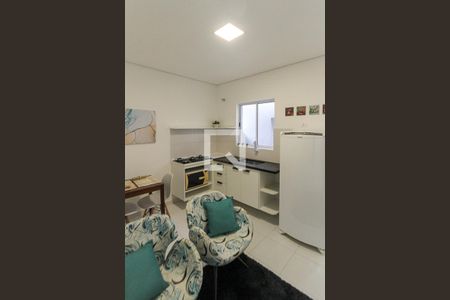 Sala e Cozinha de kitnet/studio para alugar com 1 quarto, 30m² em Vila Ema, São Paulo