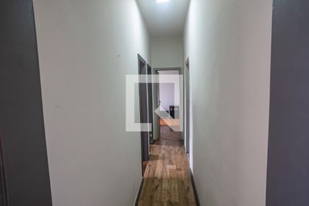 Corredor  de apartamento à venda com 3 quartos, 90m² em Laranjeiras, Rio de Janeiro