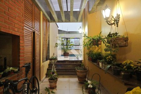Apartamento à venda com 450m², 6 quartos e 6 vagas Apartamento à venda com 450m², 6 quartos e 6 vagasVaranda