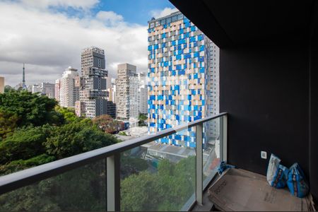 Varanda de kitnet/studio para alugar com 1 quarto, 27m² em Pinheiros, São Paulo