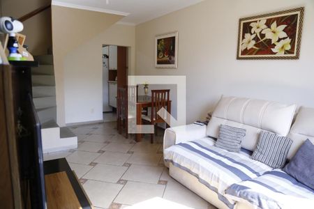 Sala de casa à venda com 3 quartos, 160m² em Jardim Santo Elias, São Paulo