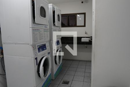 Apartamento à venda com 78m², 2 quartos e 2 vagasLavanderia