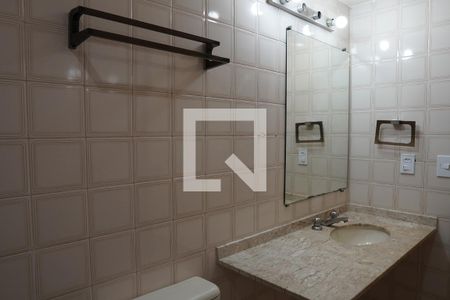 Apartamento à venda com 78m², 2 quartos e 2 vagasBanheiro da Suíte