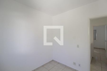 Quarto 2 de casa de condomínio para alugar com 3 quartos, 95m² em Morada da Colina, Uberlândia