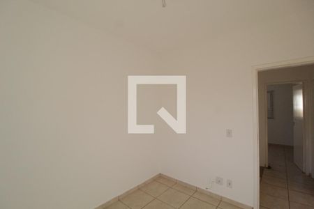 Quarto 2 de casa de condomínio para alugar com 3 quartos, 95m² em Morada da Colina, Uberlândia