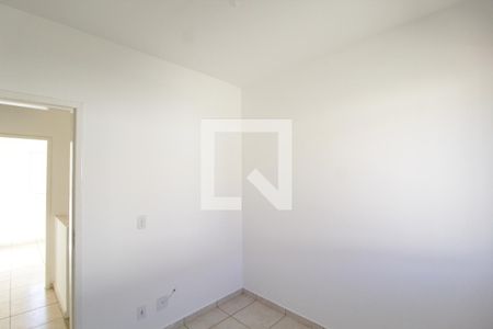 Quarto 1 de casa de condomínio para alugar com 3 quartos, 95m² em Morada da Colina, Uberlândia