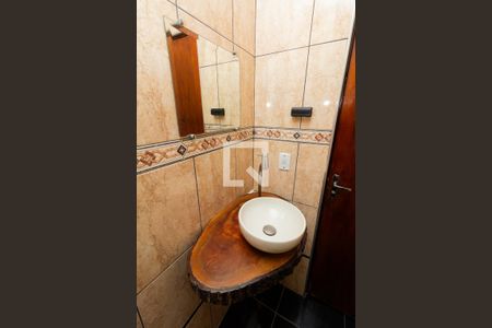 Casa para alugar com 210m², 2 quartos e sem vagaBanheiro