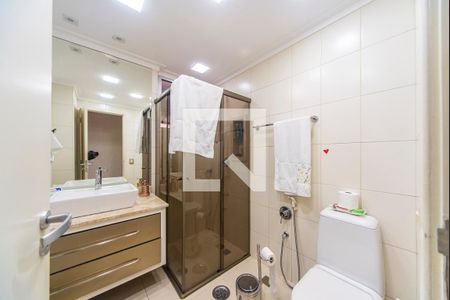Banheiro  de apartamento à venda com 3 quartos, 126m² em Vila Assunção, Santo André
