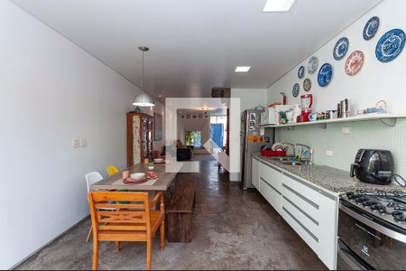 Cozinha de casa à venda com 2 quartos, 122m² em Água Branca, São Paulo