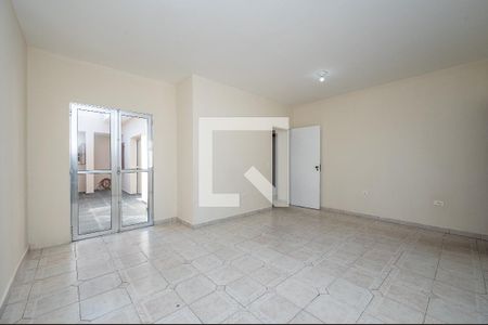Sala de Estar de casa para alugar com 3 quartos, 2000m² em Jardim Oriental, São Paulo