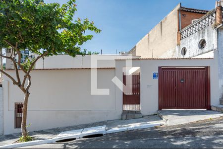 Casa para alugar com 2000m², 3 quartos e 4 vagas Casa para alugar com 2000m², 3 quartos e 4 vagasFachada