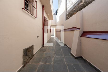 Casa para alugar com 2000m², 3 quartos e 4 vagas Casa para alugar com 2000m², 3 quartos e 4 vagasQuintal 1