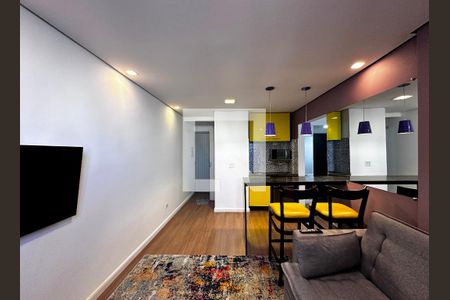 Sala de apartamento para alugar com 1 quarto, 35m² em Santo Amaro, São Paulo
