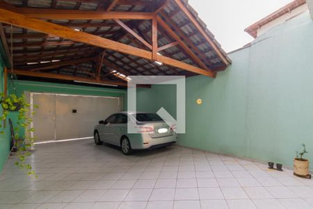 Garagem de casa à venda com 3 quartos, 185m² em Jardim Bom Clima, Guarulhos