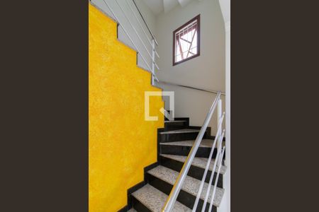 Escada de casa para alugar com 3 quartos, 185m² em Jardim Bom Clima, Guarulhos
