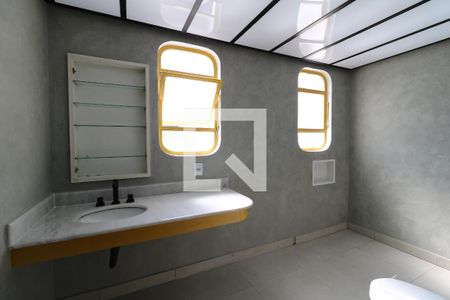 Apartamento à venda com 192m², 3 quartos e 4 vagasBanheiro da Suíte