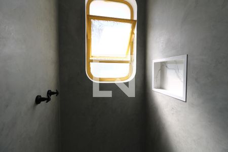 Apartamento à venda com 192m², 3 quartos e 4 vagasBanheiro de Serviço