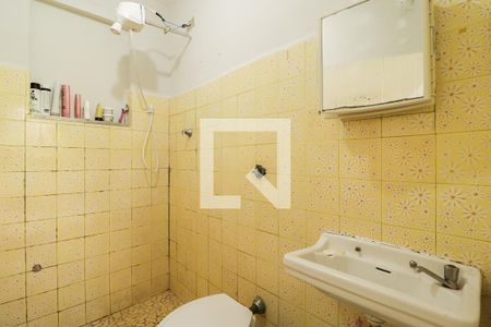 Banheiro de casa à venda com 1 quarto, 70m² em Chora Menino, São Paulo