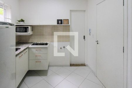 Cozinha de kitnet/studio para alugar com 1 quarto, 20m² em Vila Ema, São Paulo