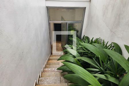 Casa para alugar com 320m², 3 quartos e 4 vagas Casa para alugar com 320m², 3 quartos e 4 vagasQuintal