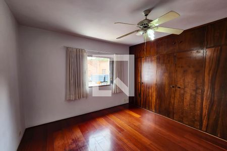 Casa para alugar com 320m², 3 quartos e 4 vagas Casa para alugar com 320m², 3 quartos e 4 vagasQuarto 2