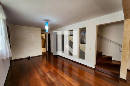 Sala de casa para alugar com 3 quartos, 320m² em Rolinópolis, São Paulo
